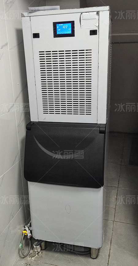 1-23061910530D28.jpg